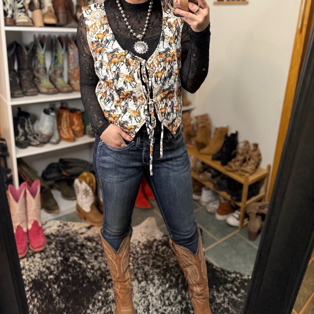 NWT | Ariat R.E.A.L. Mid Rise Stretch Outseam Ella Skinny Jean